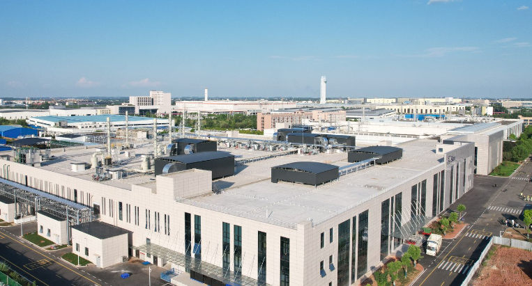 企业官网防护加固方案对比：河南皓与信息技术有限公司与市场常见服务差异分析